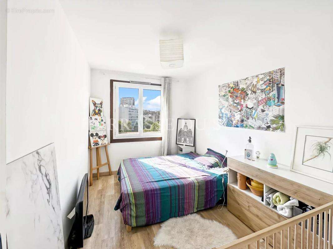 Appartement à MARSEILLE-3E