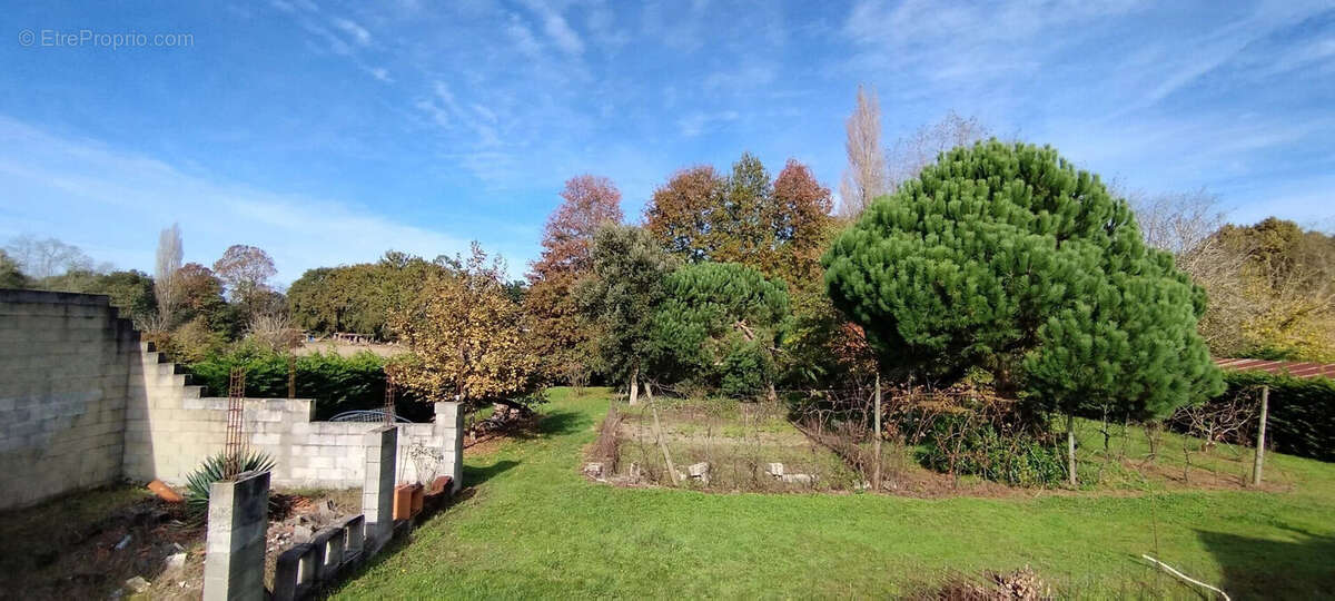 Maison 200 m² à Saint-Geours-De-Maremne  - photo 9