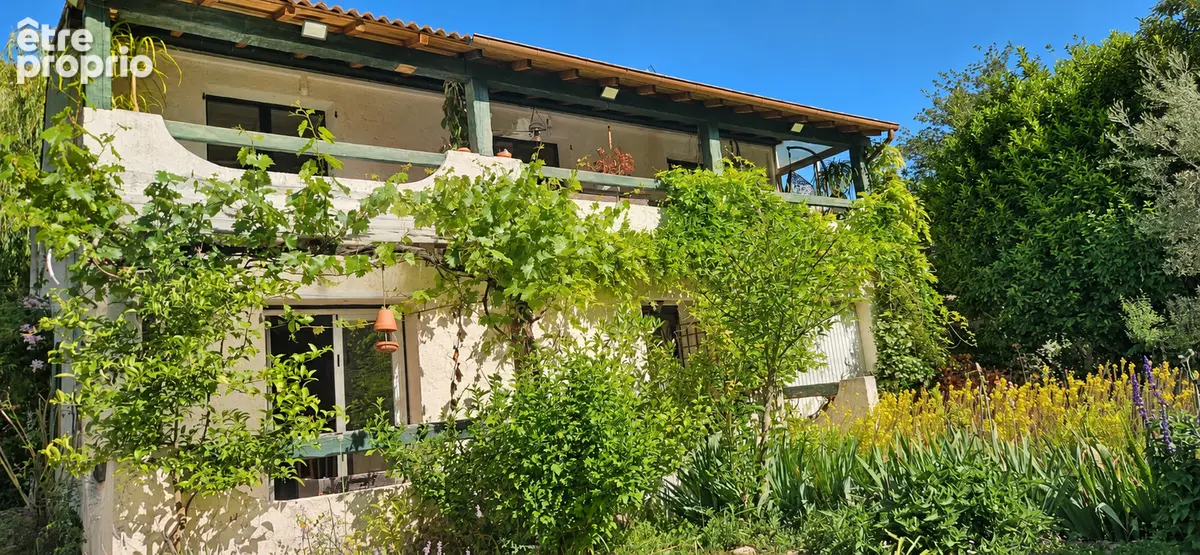 Maison à LA GAUDE
