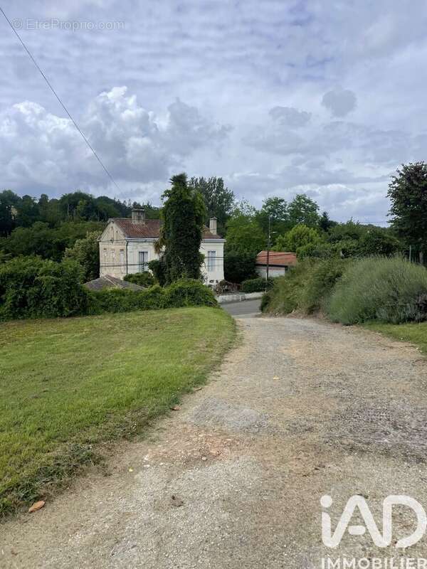 Terrain 443 m² à Verdelais  - photo 5
