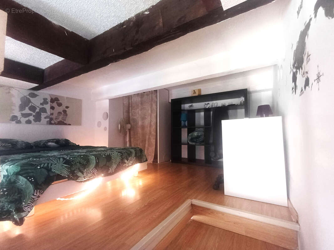 Appartement à HYERES