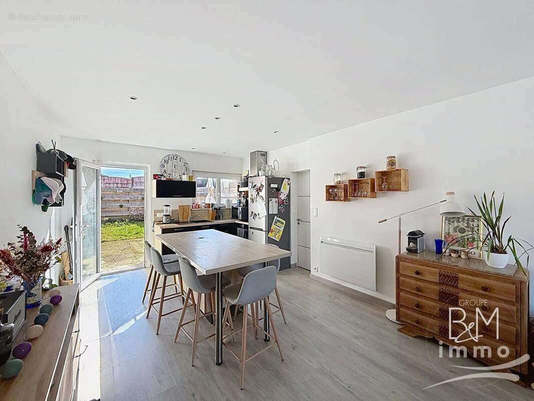 Appartement à TOSSE