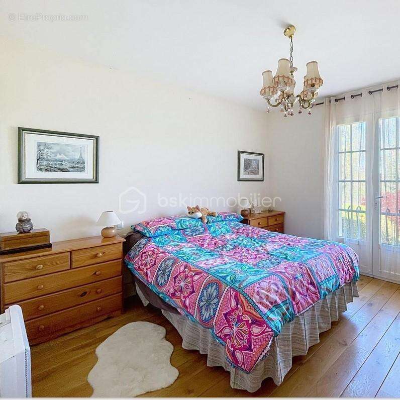 Maison à MONTPON-MENESTEROL