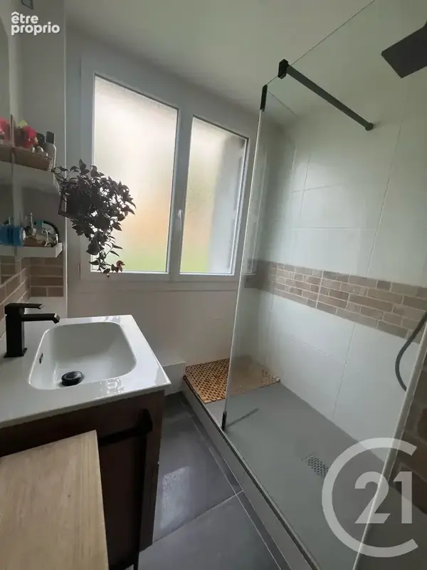 Appartement 4 pièces 72 m² à vendre à Aurillac (15000) - photo 10