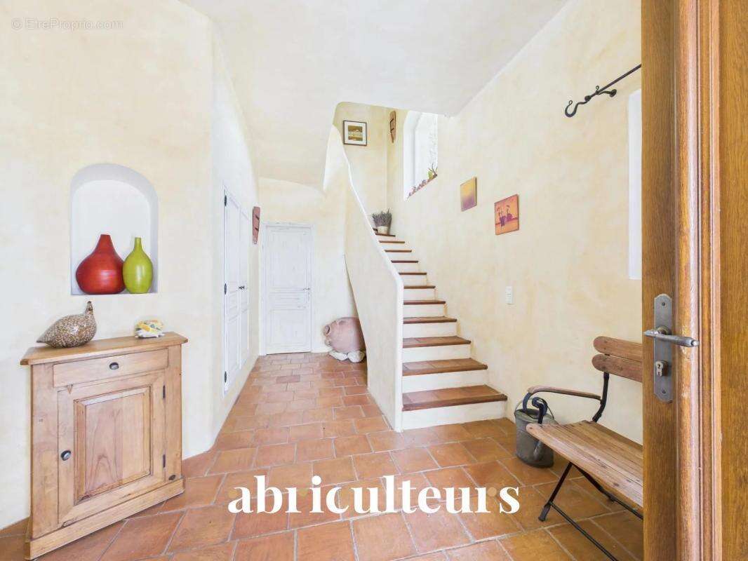 Maison à ROGNES
