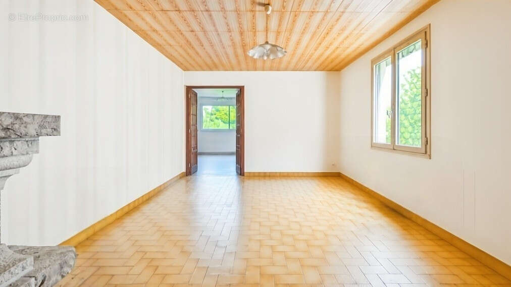 Maison à PLEUGUENEUC