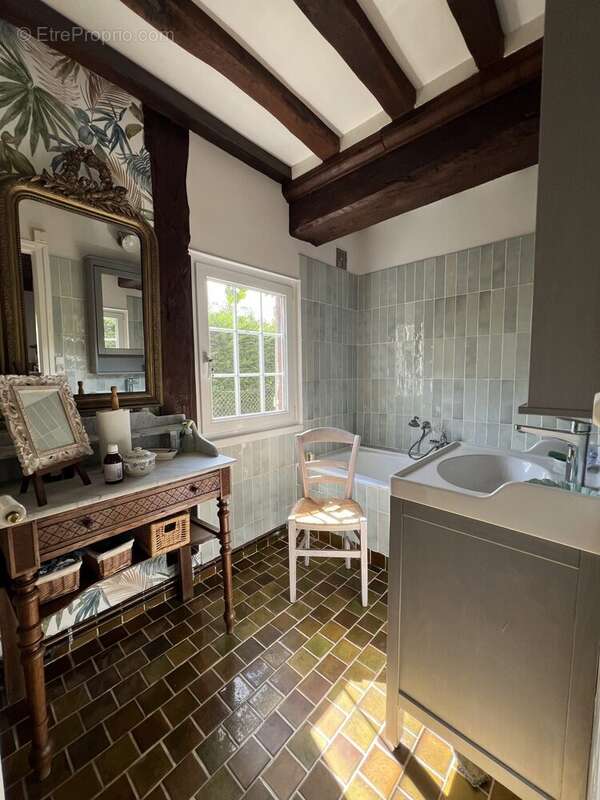 Maison à MEZIDON-CANON