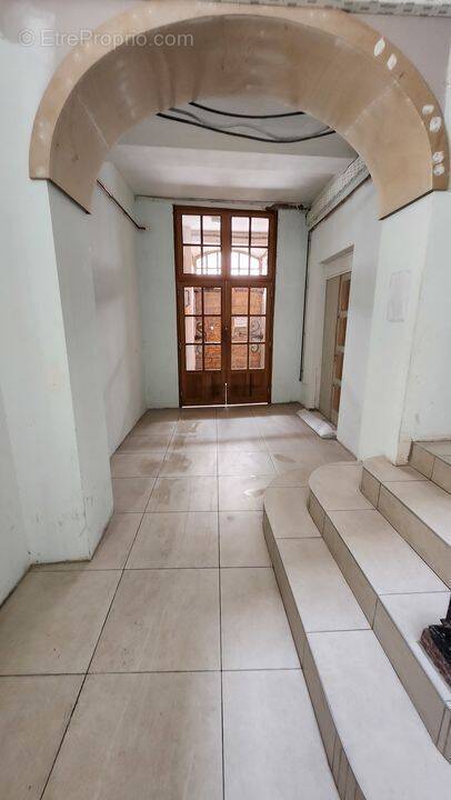 LA CIOTAT - APPARTEMENT T3 - rénové - port-vieux - centre - - Appartement à LA CIOTAT