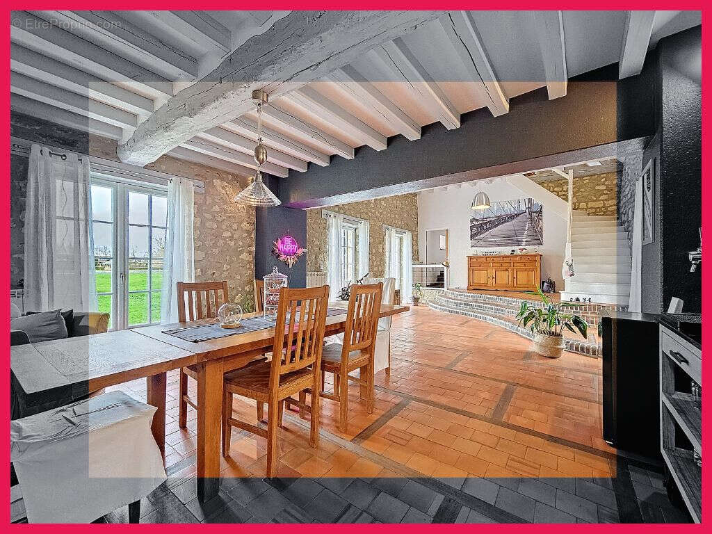 Maison à LE MELE-SUR-SARTHE