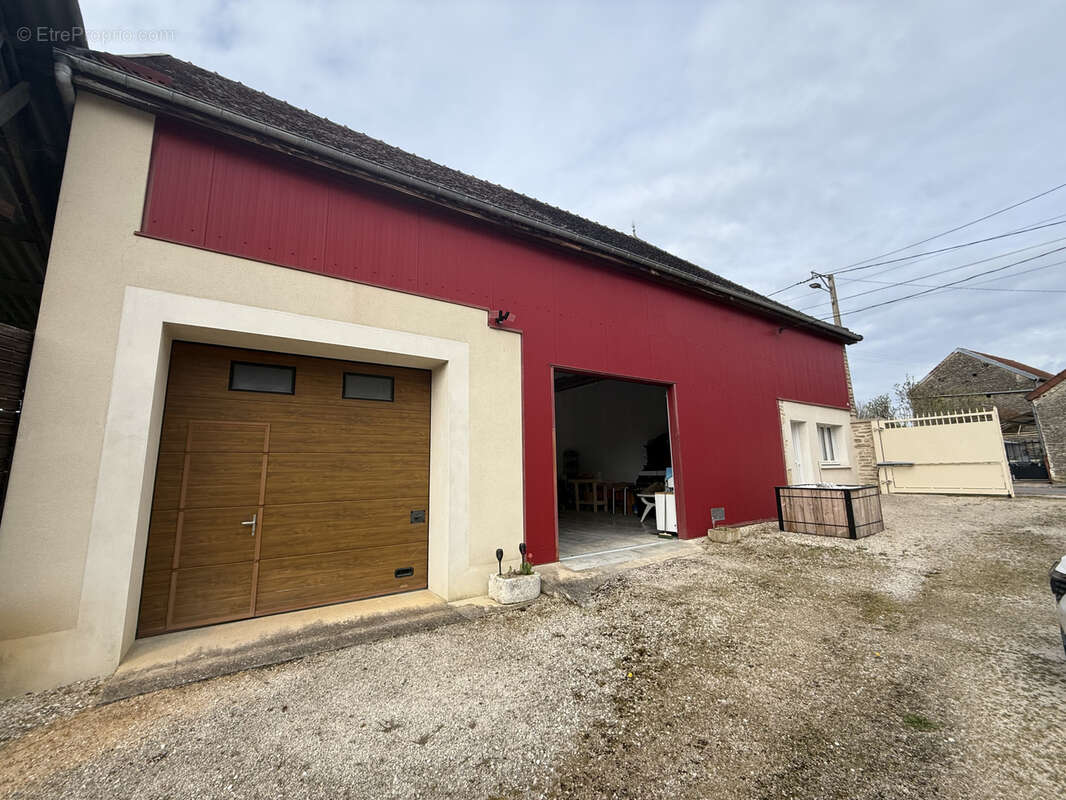 Maison à MONTBARD