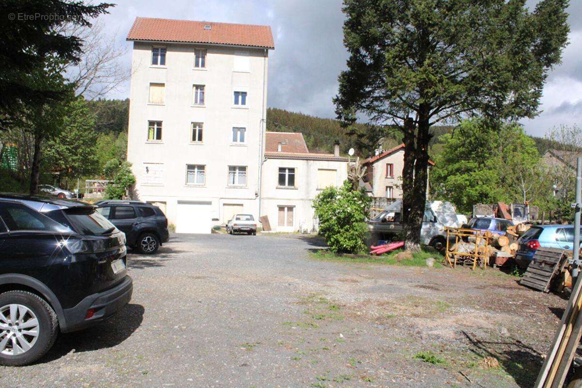 Maison La Bastide Puylaurent 25 pièce(s) 670 m2 - photo 17
