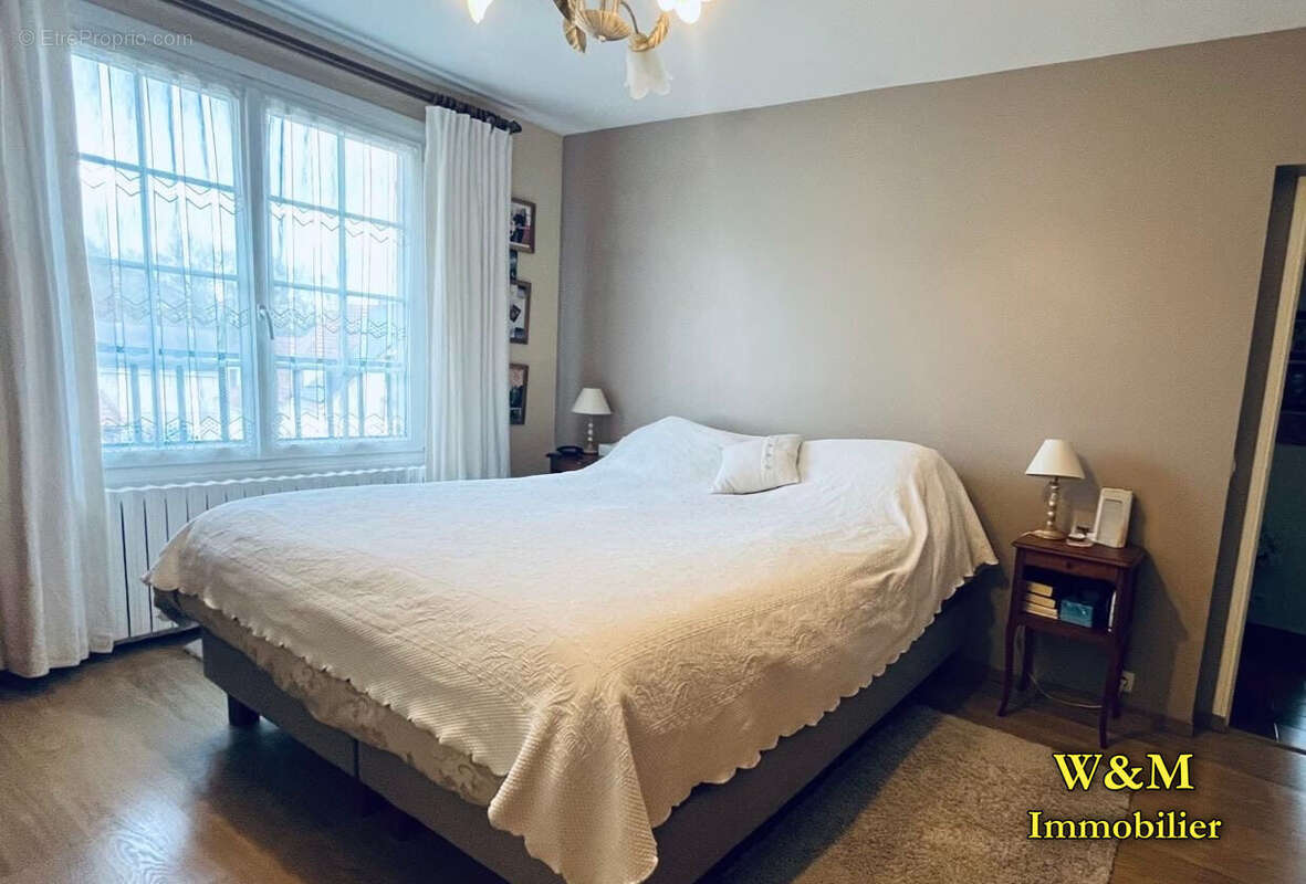 Maison à RIS-ORANGIS