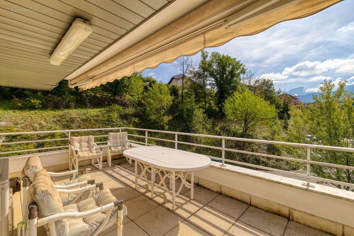 Appartement à JACOB-BELLECOMBETTE