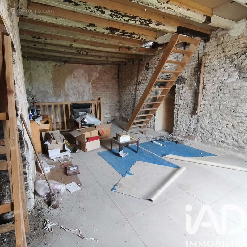 Photo 4 - Maison à CHATEL-GERARD