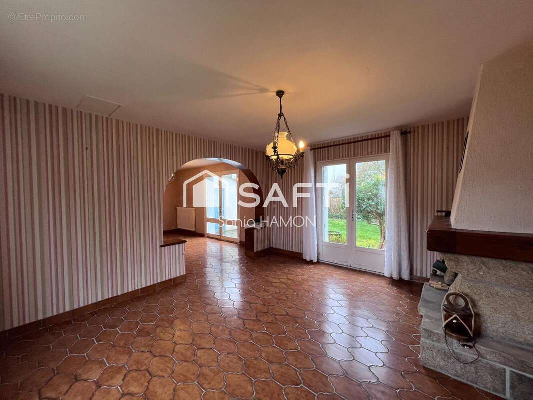 Photo 2 - Maison à SAINT-MARTIN-DES-CHAMPS