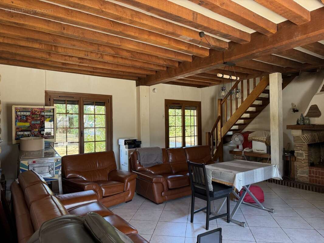 Maison 144 m² à La Barre-En-Ouche  - photo 9