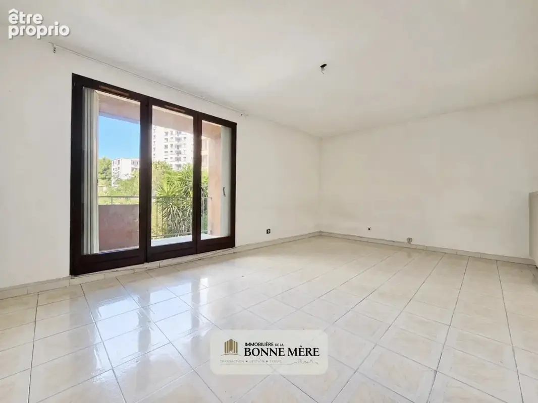 Appartement 3 pièces 64 m² à vendre à Marseille-14e (13014) - photo 2