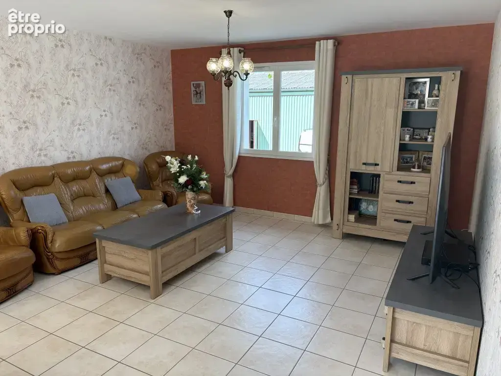 10 mn Objat, 25 mn Brive centRe et 20 mn  A20 - photo 11