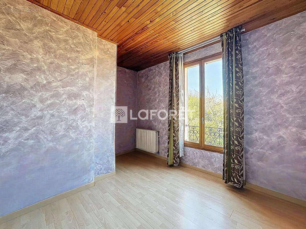 Maison à BONNEUIL-SUR-MARNE