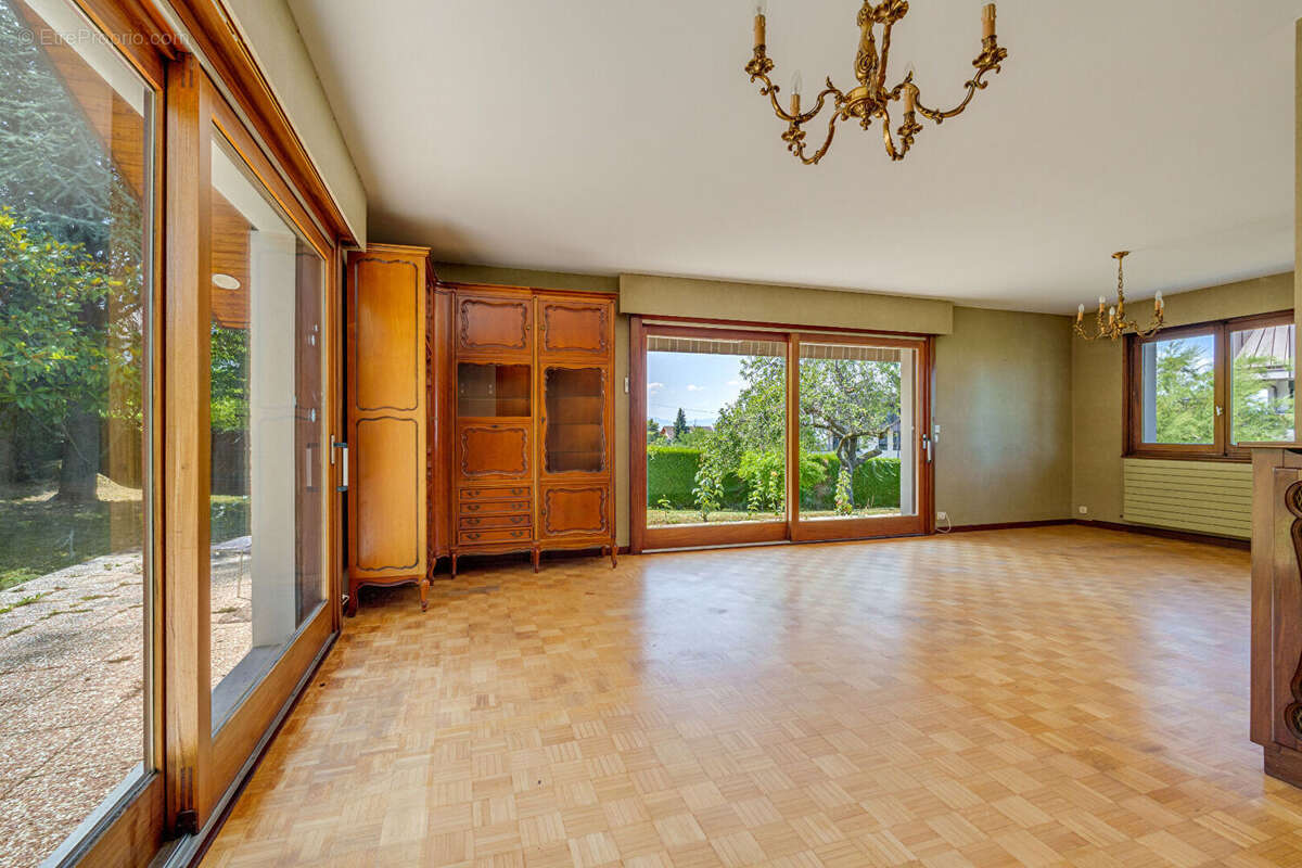Maison Evian Les Bains 4 pièces 133,7m² sur 1330m² de terrain - photo 3