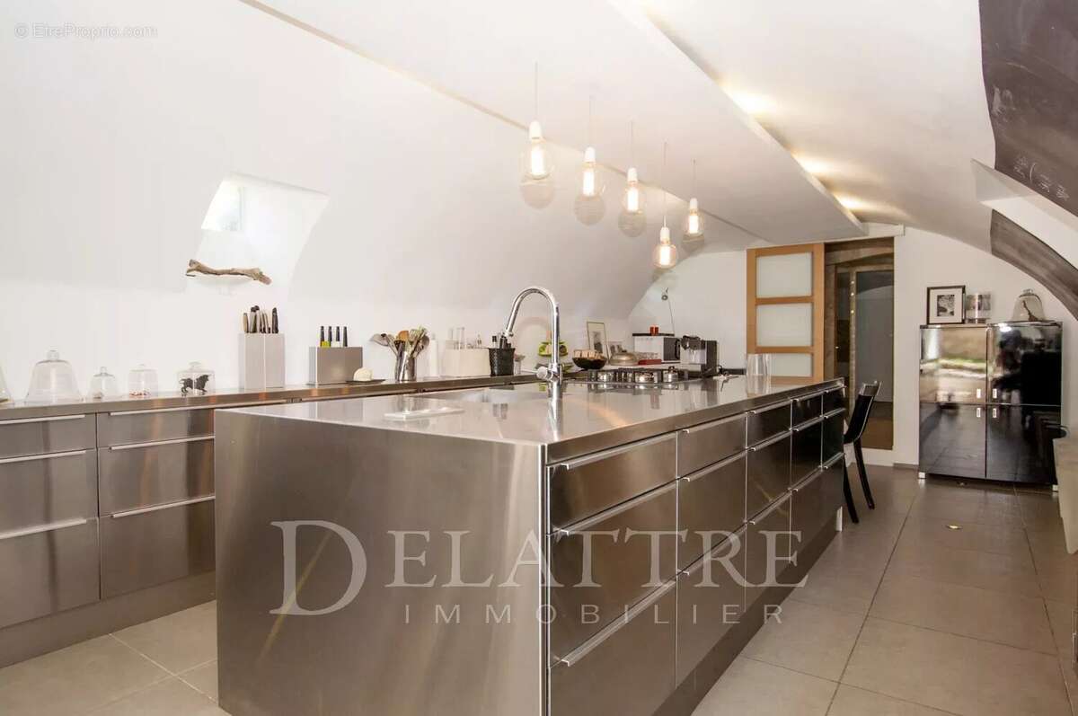 Appartement à ROQUEFORT-LES-PINS