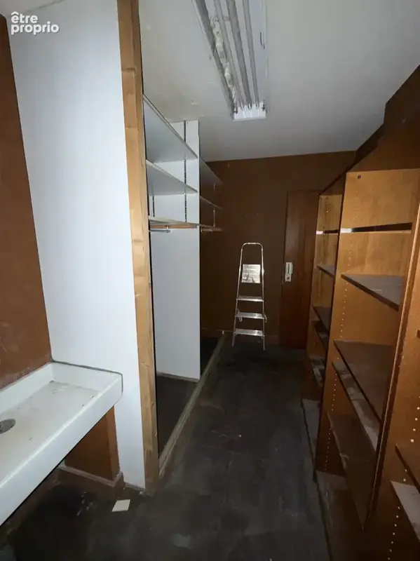 Paris 10e   rue de paradis   local de rangement 7,60 m2   6e étage avec ascenseur - photo 5