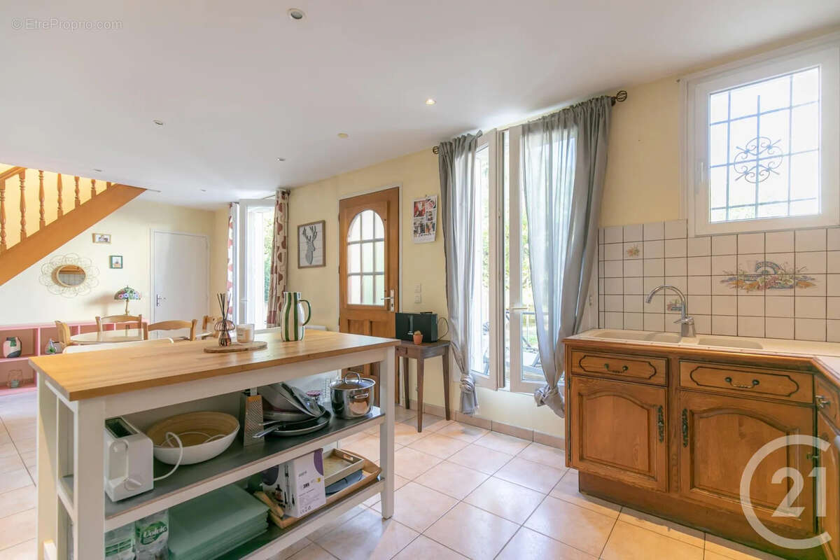 Maison à CHAMPIGNY-SUR-MARNE