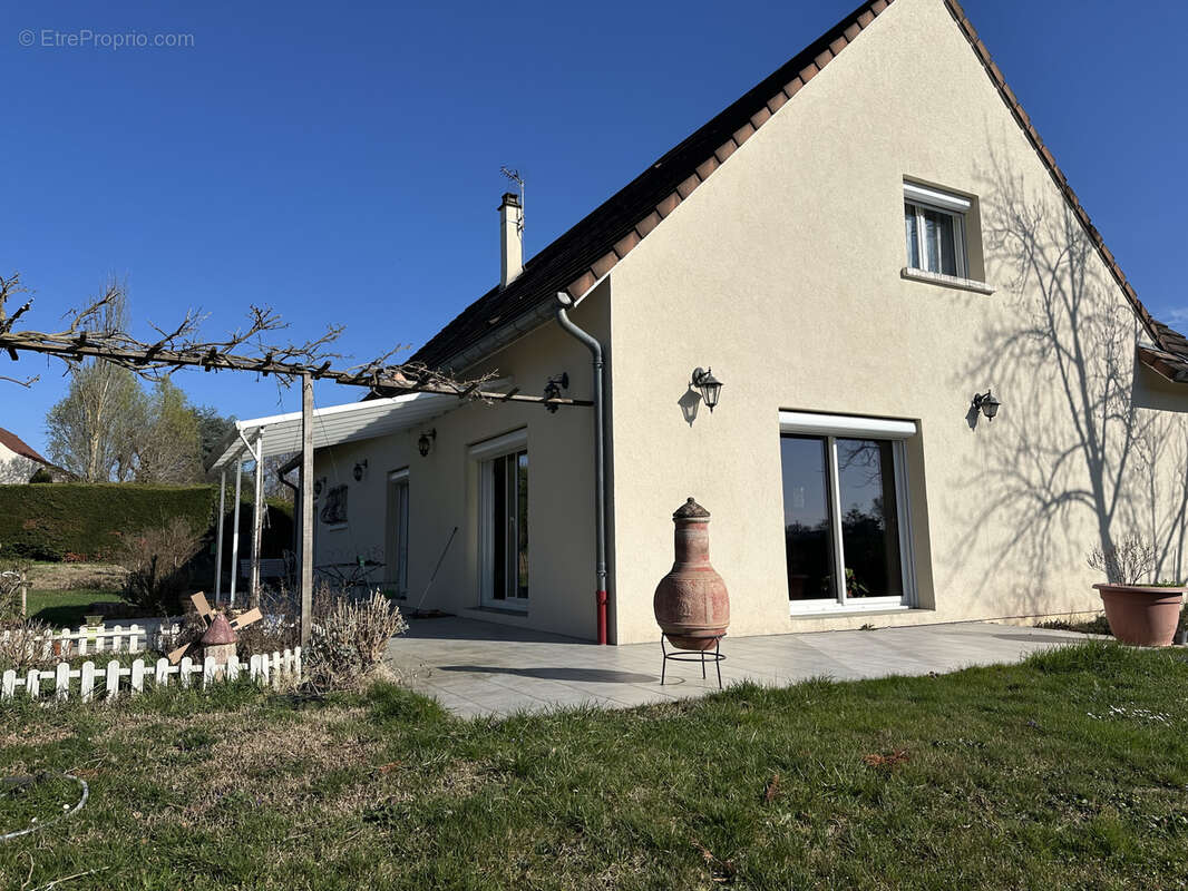 Maison à CHARMEIL