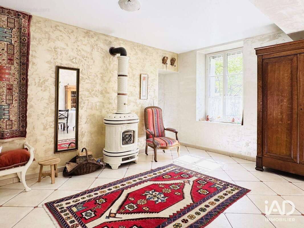 Photo 2 - Maison à COMPIEGNE