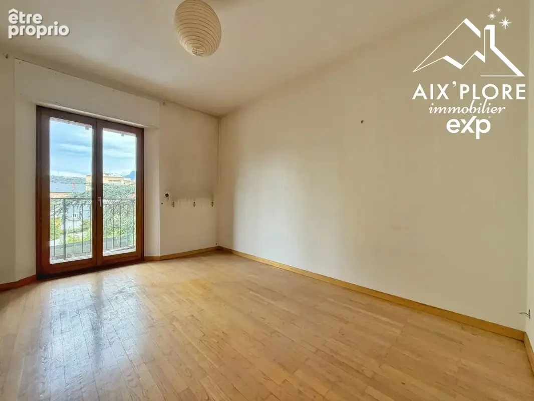 Appartement 81 m² à Chambery  - photo 8