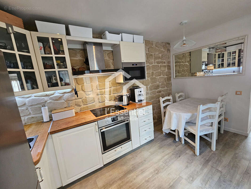 Appartement à VAUX-SUR-SEINE