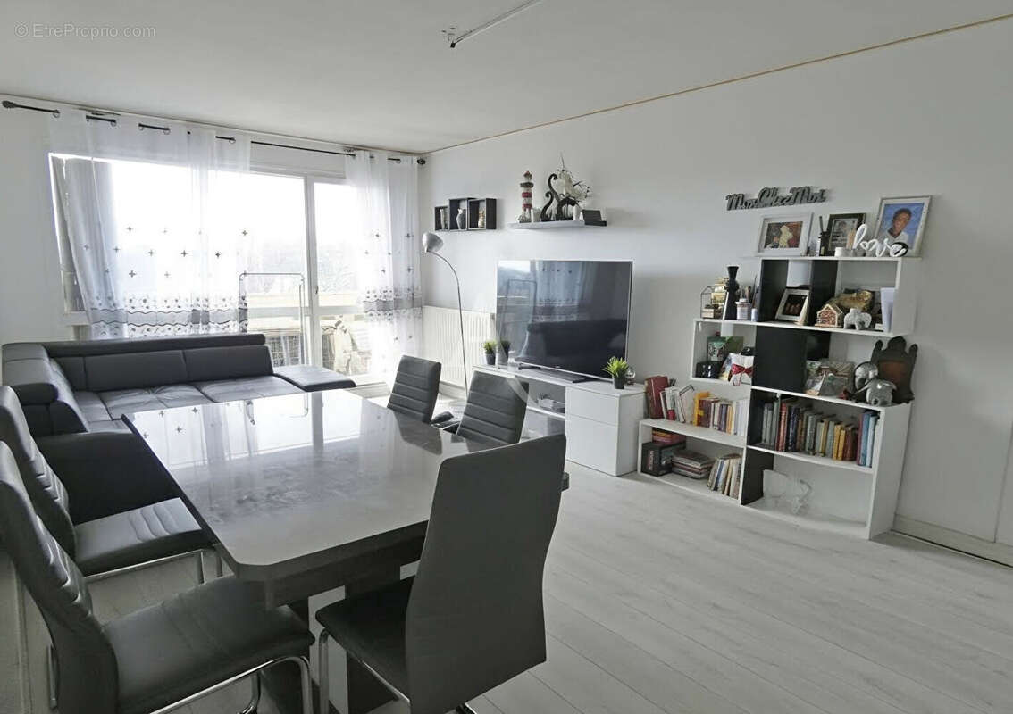 Appartement à NEUILLY-PLAISANCE