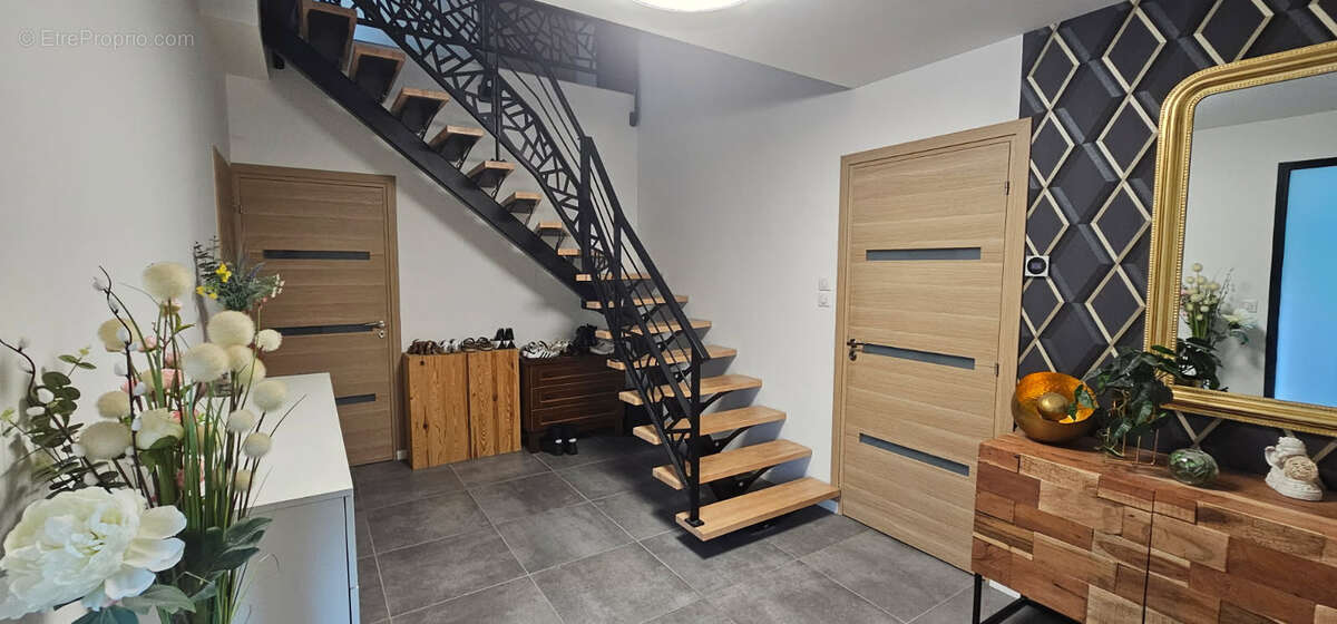 Maison à PONT-DU-CHATEAU