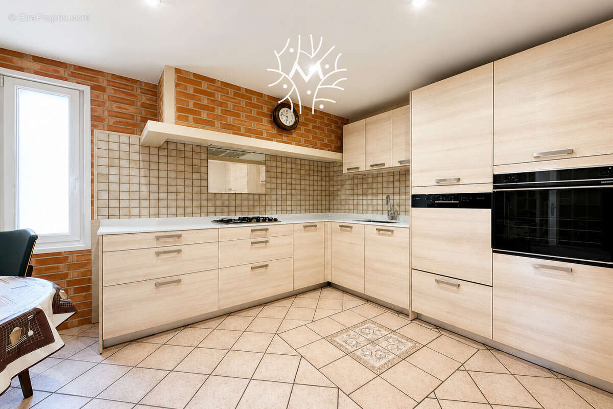 Maison 138 m² à Tagnon  - photo 3