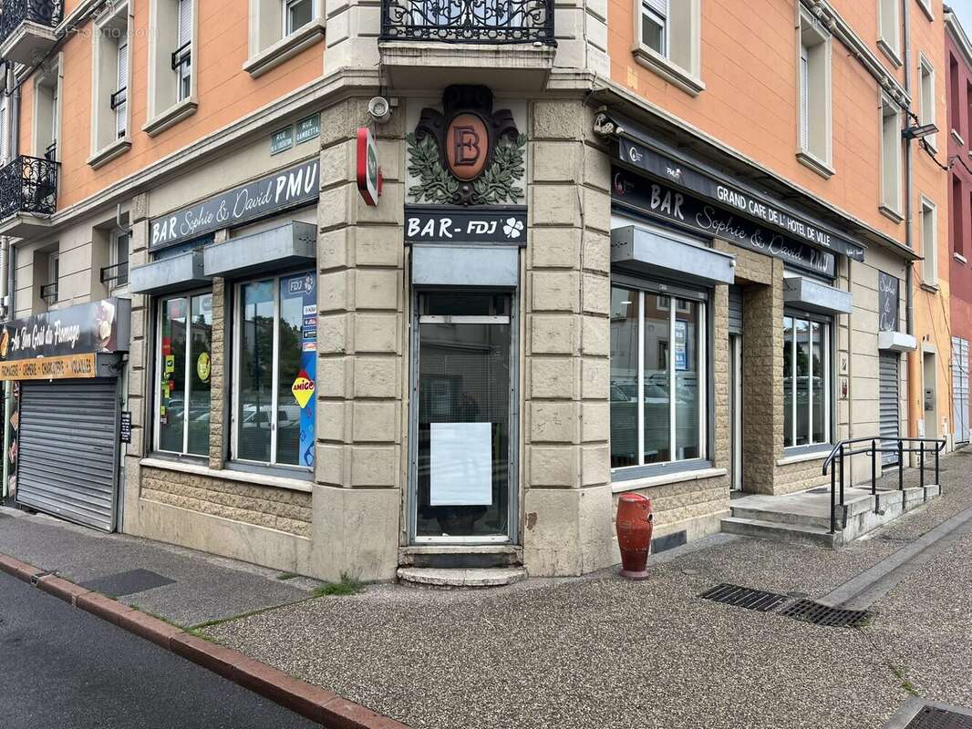 Autre à LA RICAMARIE