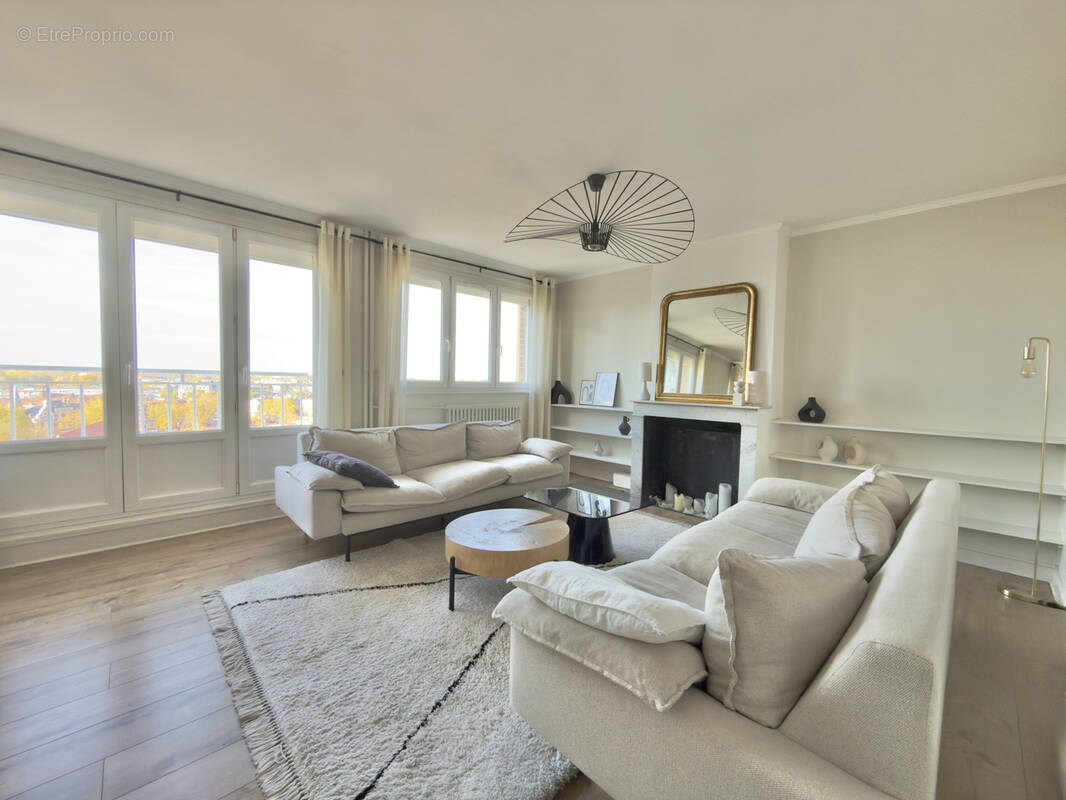 Appartement à LA MADELEINE