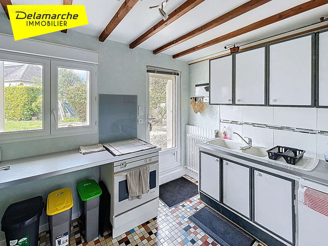 Maison à DONVILLE-LES-BAINS