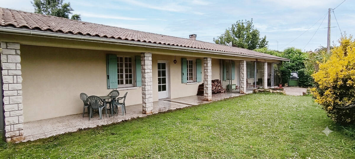 Maison à SAINTE-MARTHE