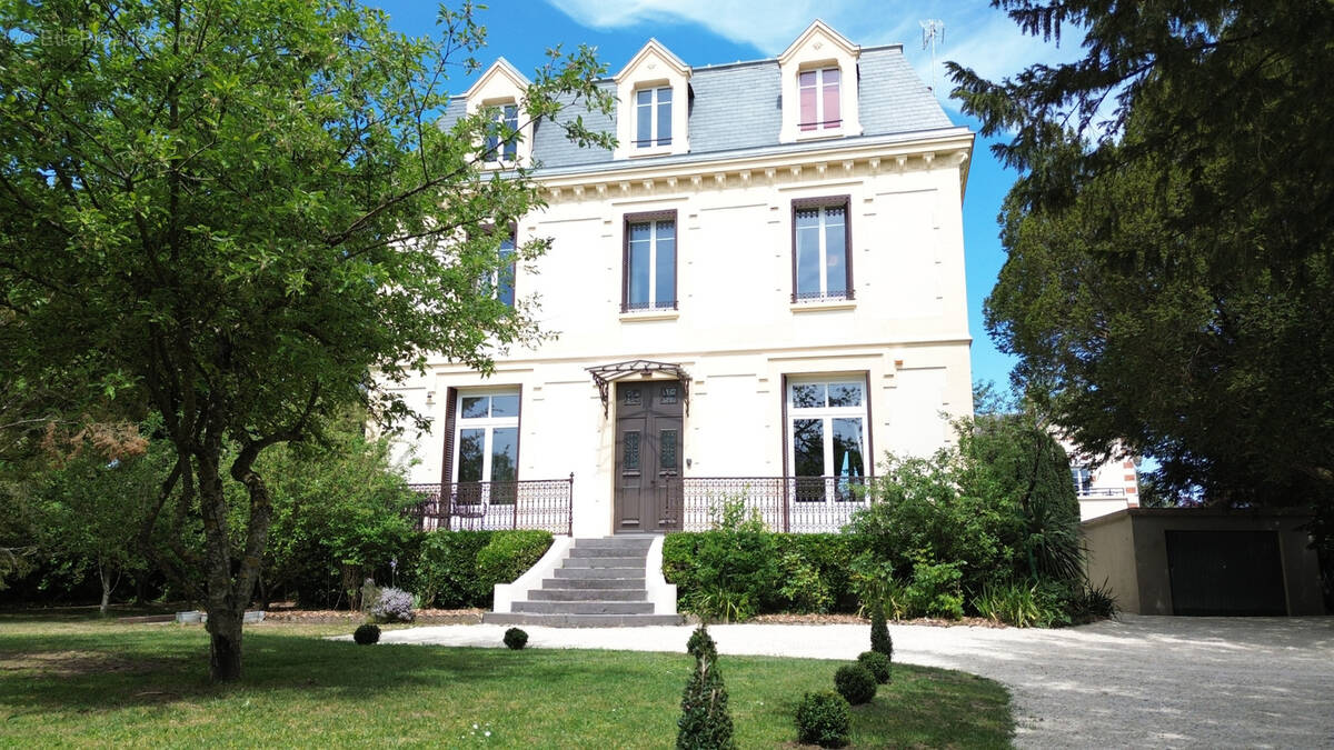 Maison à POUGUES-LES-EAUX