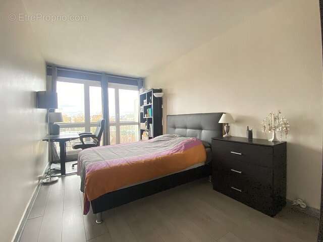 Appartement à MAISONS-ALFORT