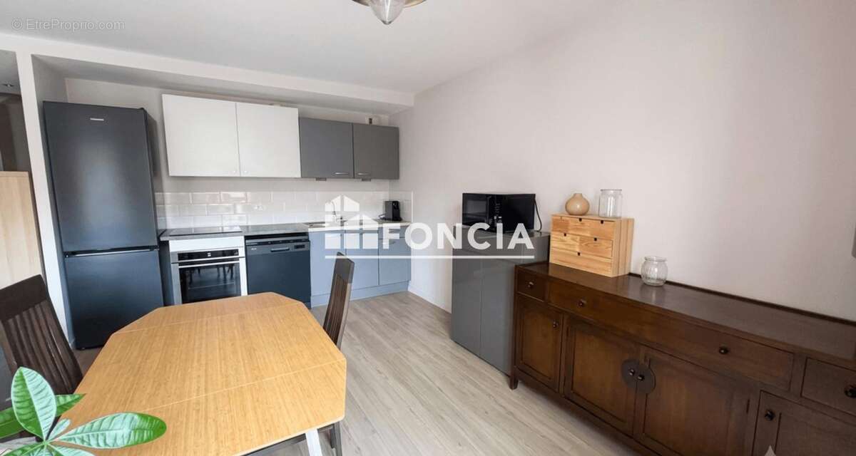 Exclusivité – Superbe Duplex F3 de 70m² avec Terrasse de 40m² – Monument Historique BBC - photo 5