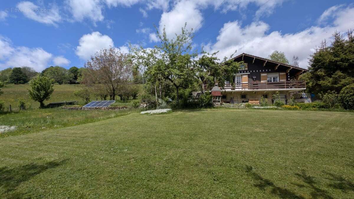 Maison à FONCINE-LE-HAUT