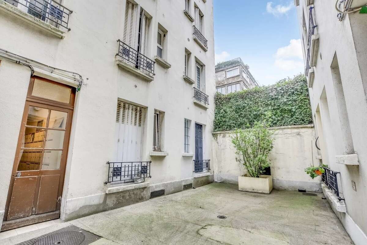 Appartement à PARIS-12E
