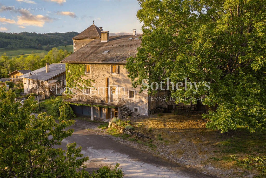 Appartement à HABERE-LULLIN
