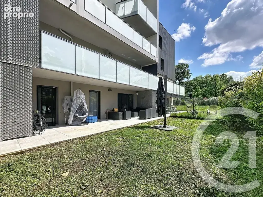 Appartement 60 m² à Saint-Priest  - photo 12