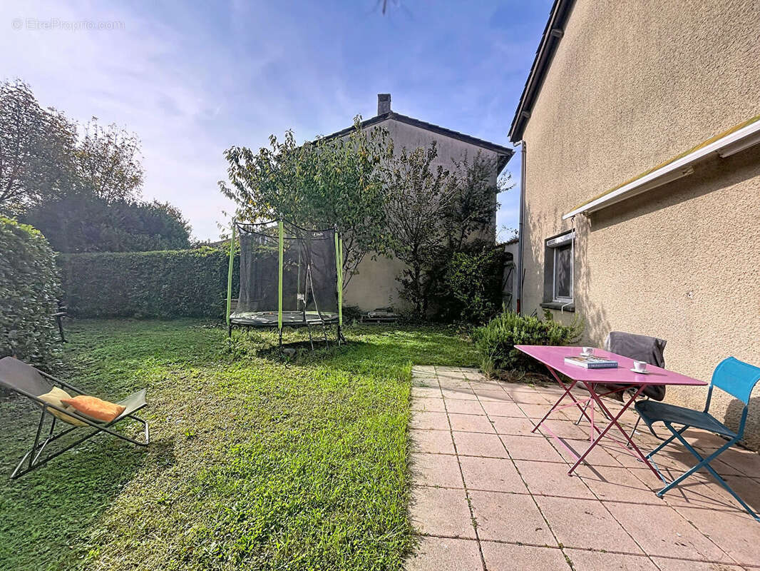 Maison à RILLIEUX-LA-PAPE