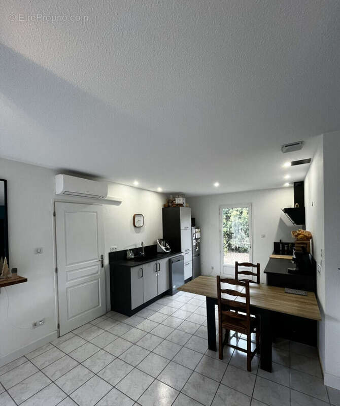 A  8 mn de Villa 3 chambres sur terrain de 630 m² - photo 4