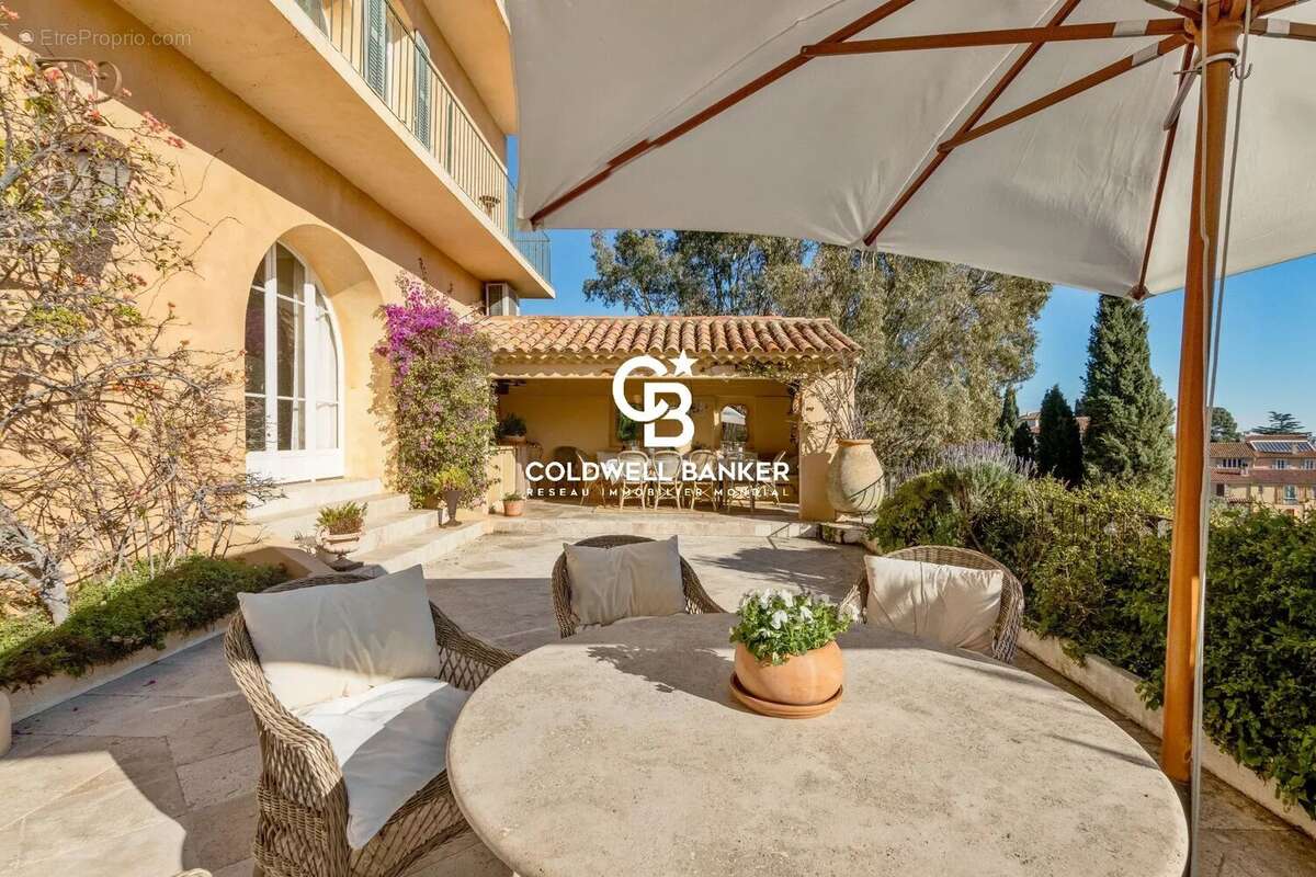 Maison à BORMES-LES-MIMOSAS