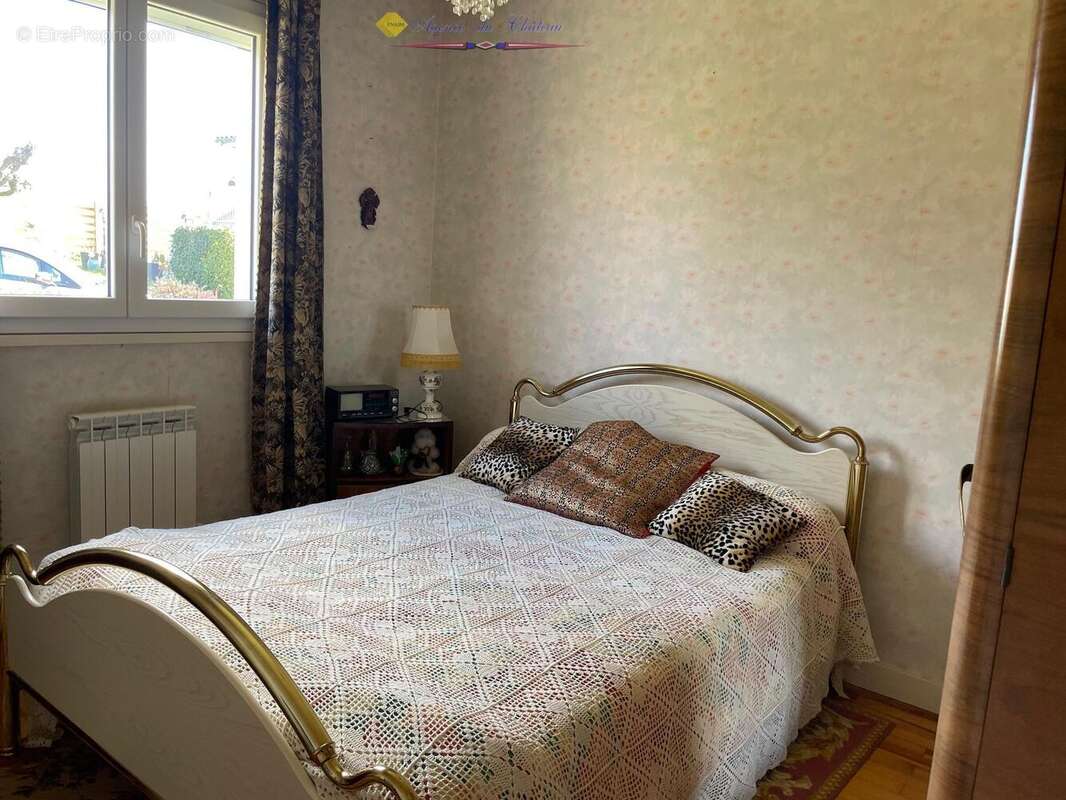 n°9 - Maison à LA CLAYETTE