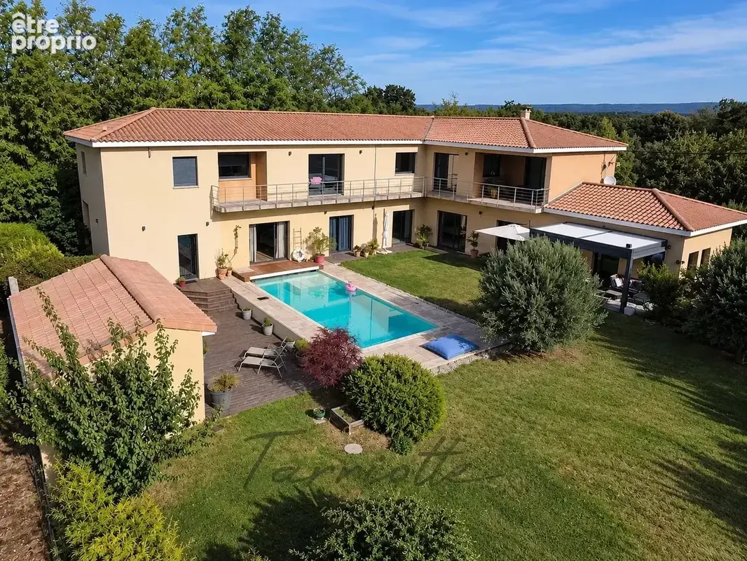 Maison à GRIGNAN